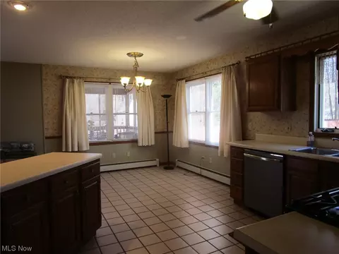 Kitchen - 44 Chaffee Dr, Orwell, OH 44076 photo 3 of 7