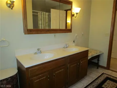 Bath - 44 Chaffee Dr, Orwell, OH 44076 photo 3 of 4