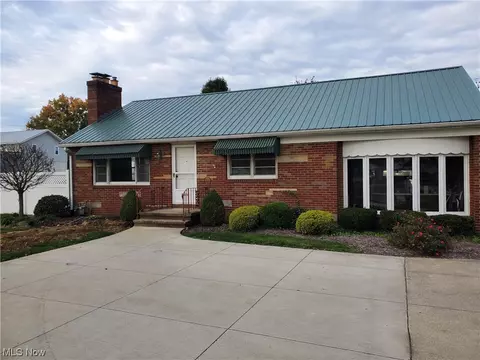 5530 Manchester Rd, New Franklin, OH 44319