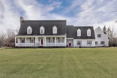 8225 Music St, Chagrin Falls, OH 44022