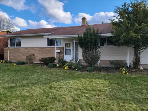 8235 Craigleigh, Parma, OH 44129