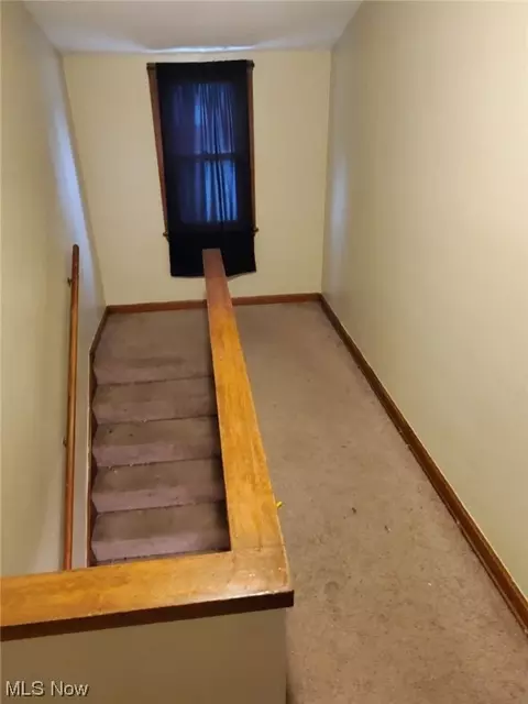 Entry Way - 765 E 256th St, Euclid, OH 44132 photo 1 of 3