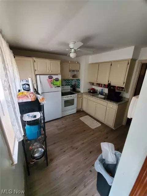 Kitchen - 765 E 256th St, Euclid, OH 44132 photo 1 of 1