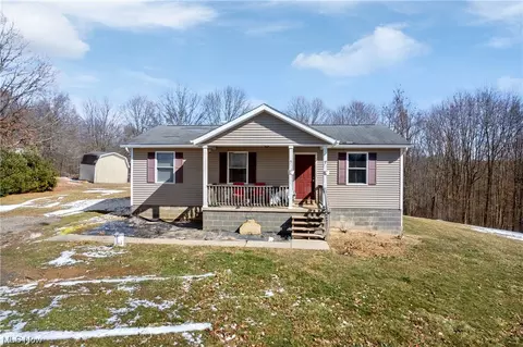 4330 Lunar Rd NW, Minerva, OH 44657