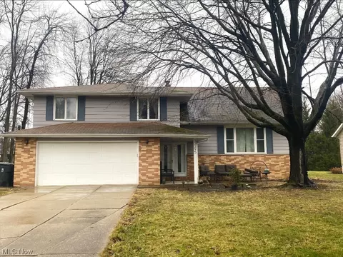 33395 Outley Park Dr, Solon, OH 44139