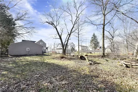 Exterior - 76 W 5th Ave, Berea, OH 44017 photo 7 of 7