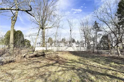 Exterior - 76 W 5th Ave, Berea, OH 44017 photo 6 of 7