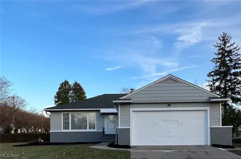 19306 Libby Rd, Maple Heights, OH 44137