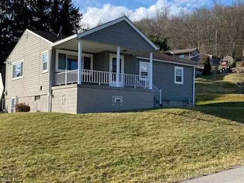 202 4th Ave, Bellaire, OH 43906