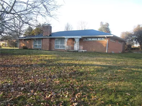 106 Chamberlain, Marietta, OH 45750