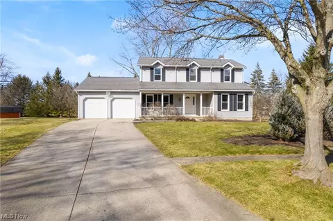 1175 N Danbury Cir, Medina, OH 44256