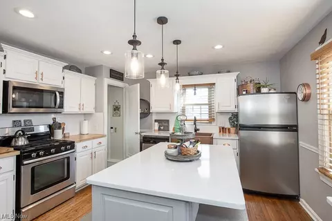 Kitchen - 109 Liberty St, Lagrange, OH 44050 photo 3 of 5