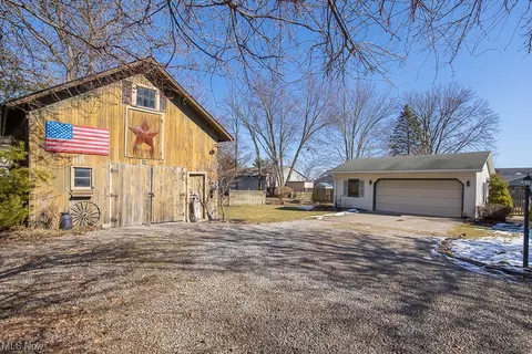Exterior - 109 Liberty St, Lagrange, OH 44050 photo 4 of 9