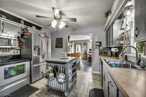 Kitchen - 3060 Long, Akron, OH 44312 photo 2 of 3