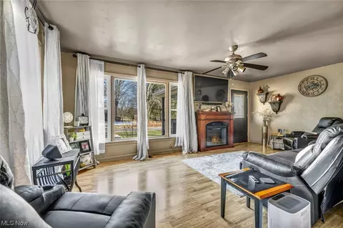 Living - 3060 Long, Akron, OH 44312 photo 2 of 2