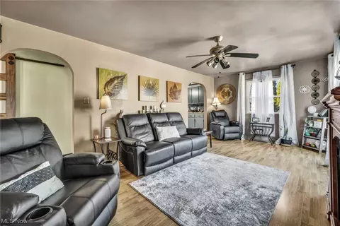 Living - 3060 Long, Akron, OH 44312 photo 1 of 2