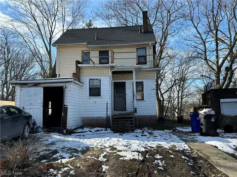 10318 Park Hts, Cleveland, OH 44104