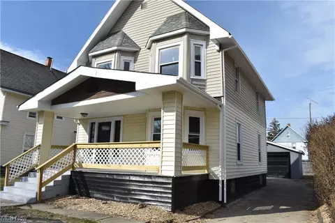 Exterior - 1807 E 47th St, Ashtabula, OH 44004 photo 4 of 9