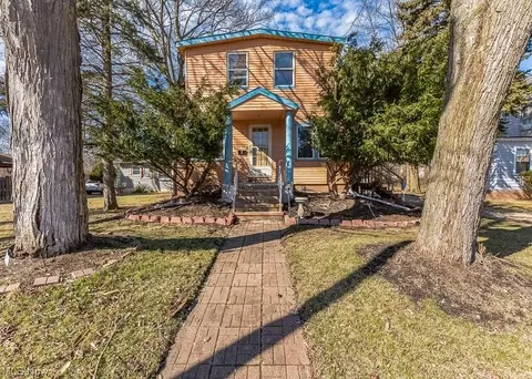 17645 Lakeport Ave, Cleveland, OH 44119