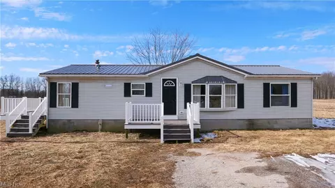 9019 State Route 46, North Bloomfield, OH 44450
