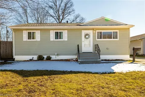 981 Fairwood Blvd, Elyria, OH 44035