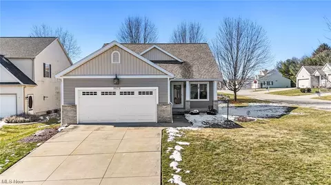 9678 Emerald Brook Cir NW, Canal Fulton, OH 44614