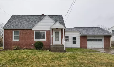 2535 Avalon Ave NE, Canton, OH 44705