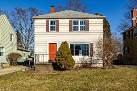217 Johnson Ave, Cuyahoga Falls, OH 44221