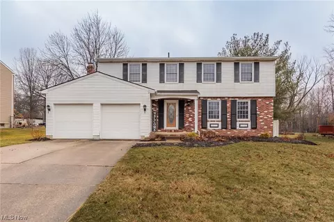 3178 Holly Dr, Brunswick, OH 44212