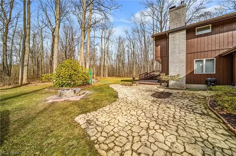 Exterior - 1305 Garrison Rd, Ashtabula, OH 44004 photo 7 of 9