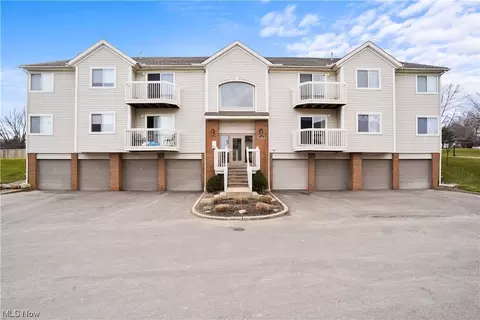 1460 Buckingham Gate, Cuyahoga Falls, OH 44221