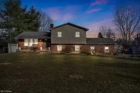 12200 Chamberlain, Aurora, OH 44202