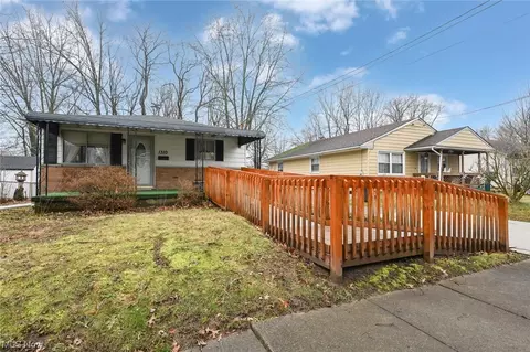 1310 Ottawa, Akron, OH 44305