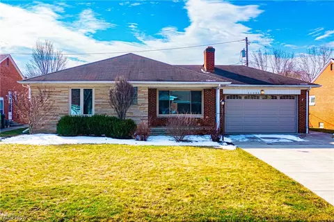 21235 Cromwell Ave, Fairview Park, OH 44126