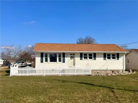 57 Circleview, New Middletown, OH 44442