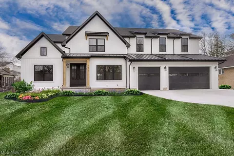 2575 Buckhurst, Beachwood, OH 44122