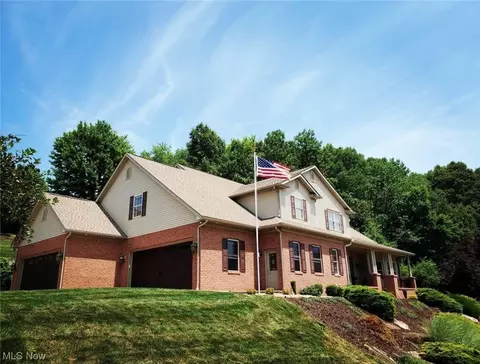 1457 Terrace Rd NW, New Philadelphia, OH 44663