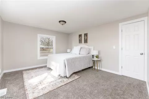 Bedroom - 225 E Lake Dr, Lagrange, OH 44050 photo 3 of 4