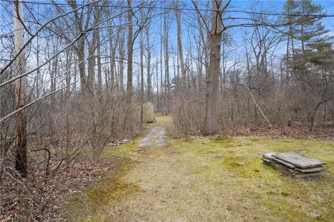 View/Area - 293 Eldridge Rd, Aurora, OH 44202 photo 6 of 7