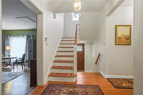 Entry Way - 293 Eldridge Rd, Aurora, OH 44202 photo 2 of 3