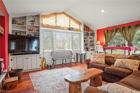 Living - 293 Eldridge Rd, Aurora, OH 44202 photo 3 of 5
