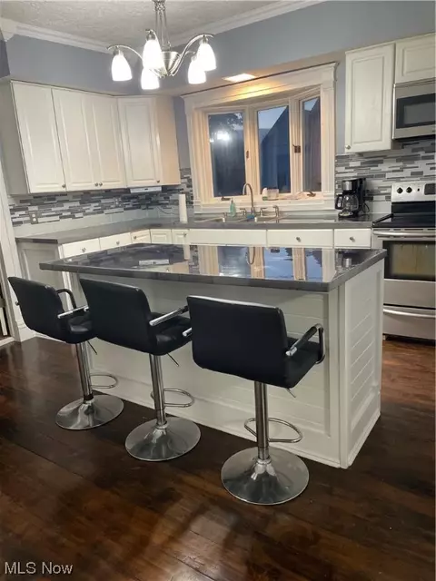 Kitchen - 43725 Telegraph Rd, Elyria, OH 44035 photo 1 of 2