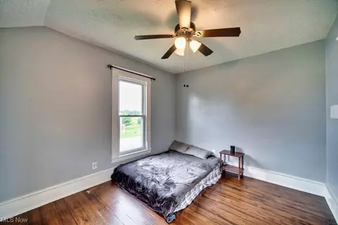 Bedroom - 43725 Telegraph Rd, Elyria, OH 44035 photo 4 of 5