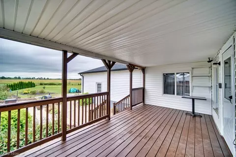 Exterior - 43725 Telegraph Rd, Elyria, OH 44035 photo 11 of 12