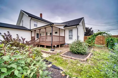 Exterior - 43725 Telegraph Rd, Elyria, OH 44035 photo 10 of 12