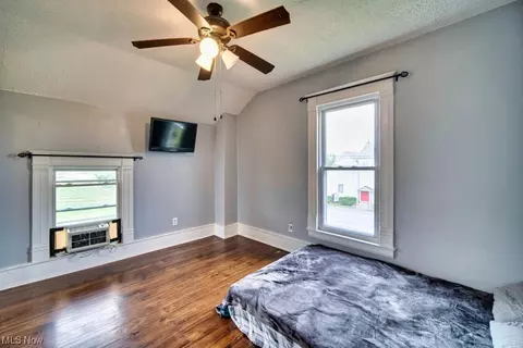 Bedroom - 43725 Telegraph Rd, Elyria, OH 44035 photo 5 of 5
