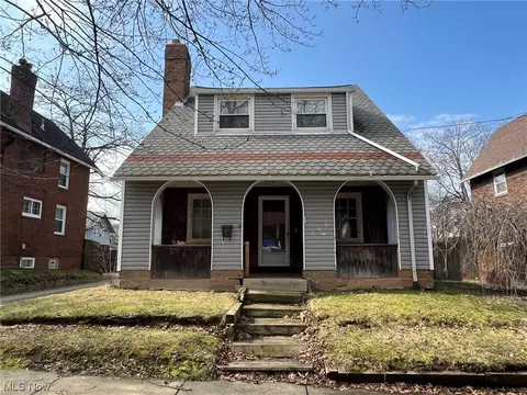 556 Melrose St, Akron, OH 44305
