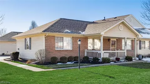 4246 Strattford E, Zanesville, OH 43701