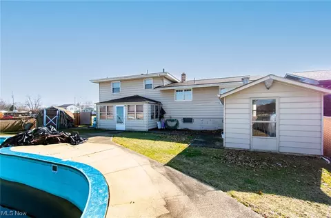 Exterior - 622 Matawan Ave, Campbell, OH 44405 photo 9 of 13