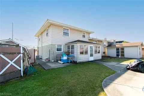 Exterior - 622 Matawan Ave, Campbell, OH 44405 photo 4 of 13